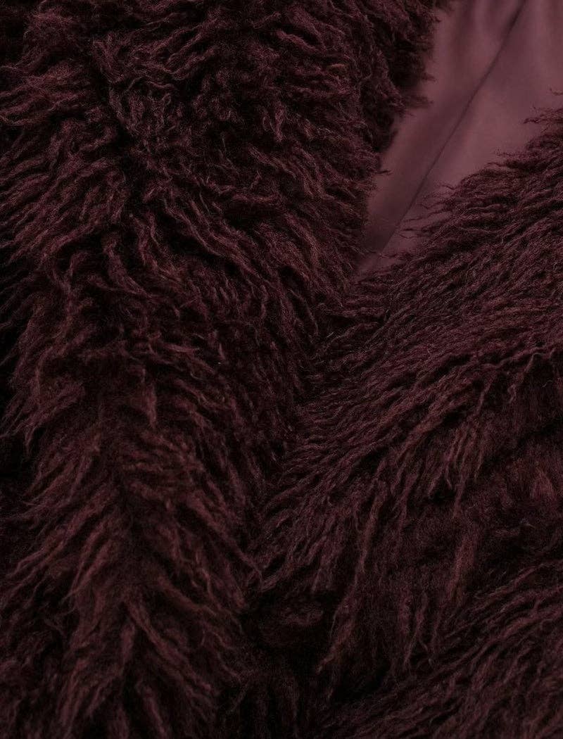 VINO Chaqueta corta de piel sintética de venta al por mayor en Faire7