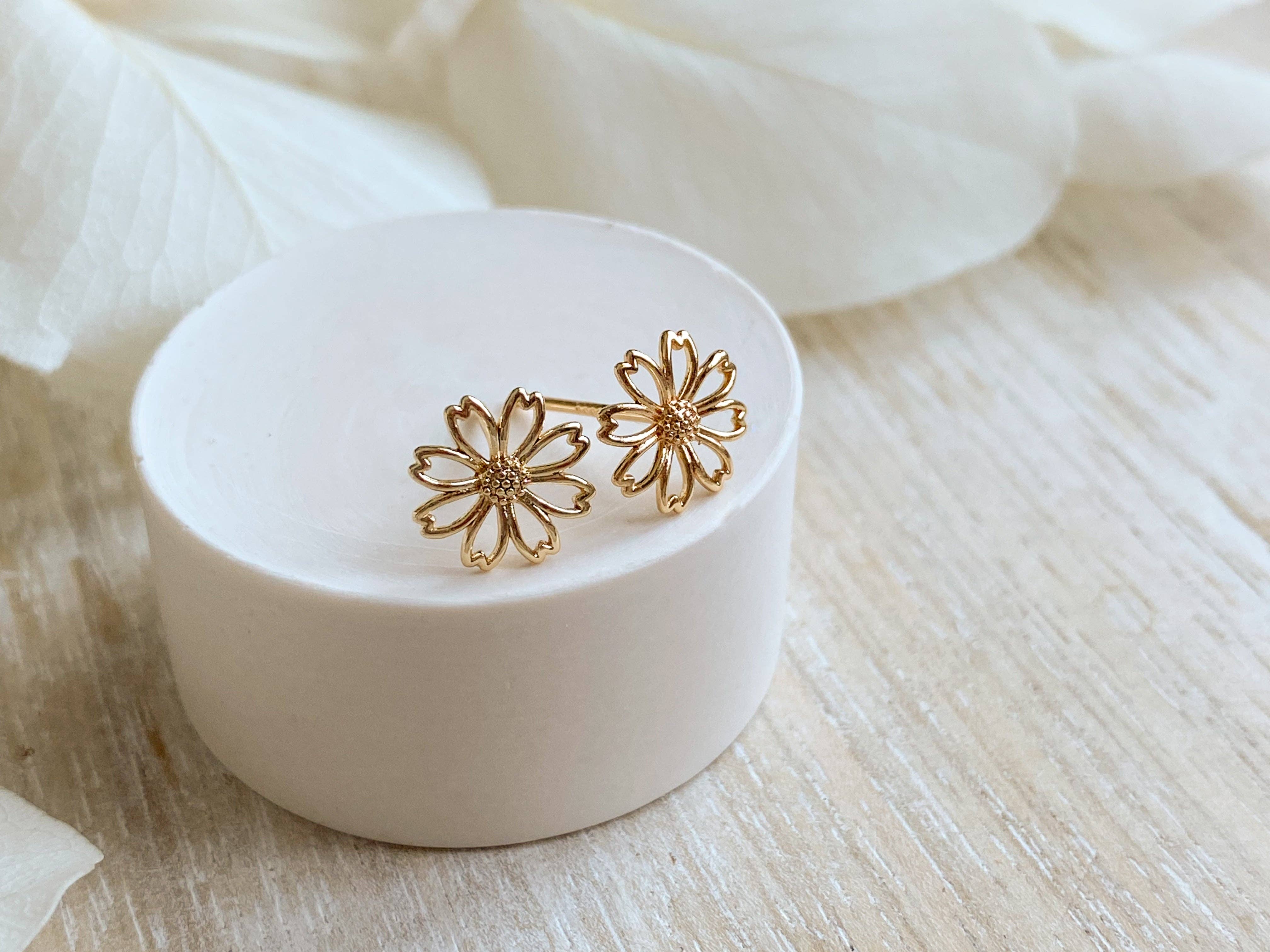 Agaveh girl – Großhandel Ohrstecker – Scharlachrote Nieten2