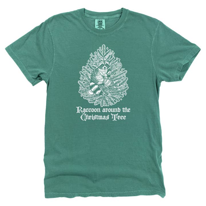 Raton laveur autour du sapin de Noël pour la vente par Let's Get This Thread