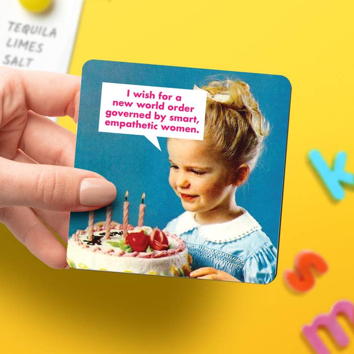 Aimant amusant «Nouvel ordre mondial» pour la vente par The Raccoon Society