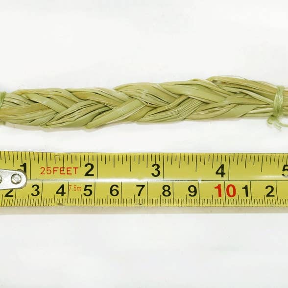 Tresse Sweetgrass (4-5 po) pour la vente par Designs by Deekay Inc.