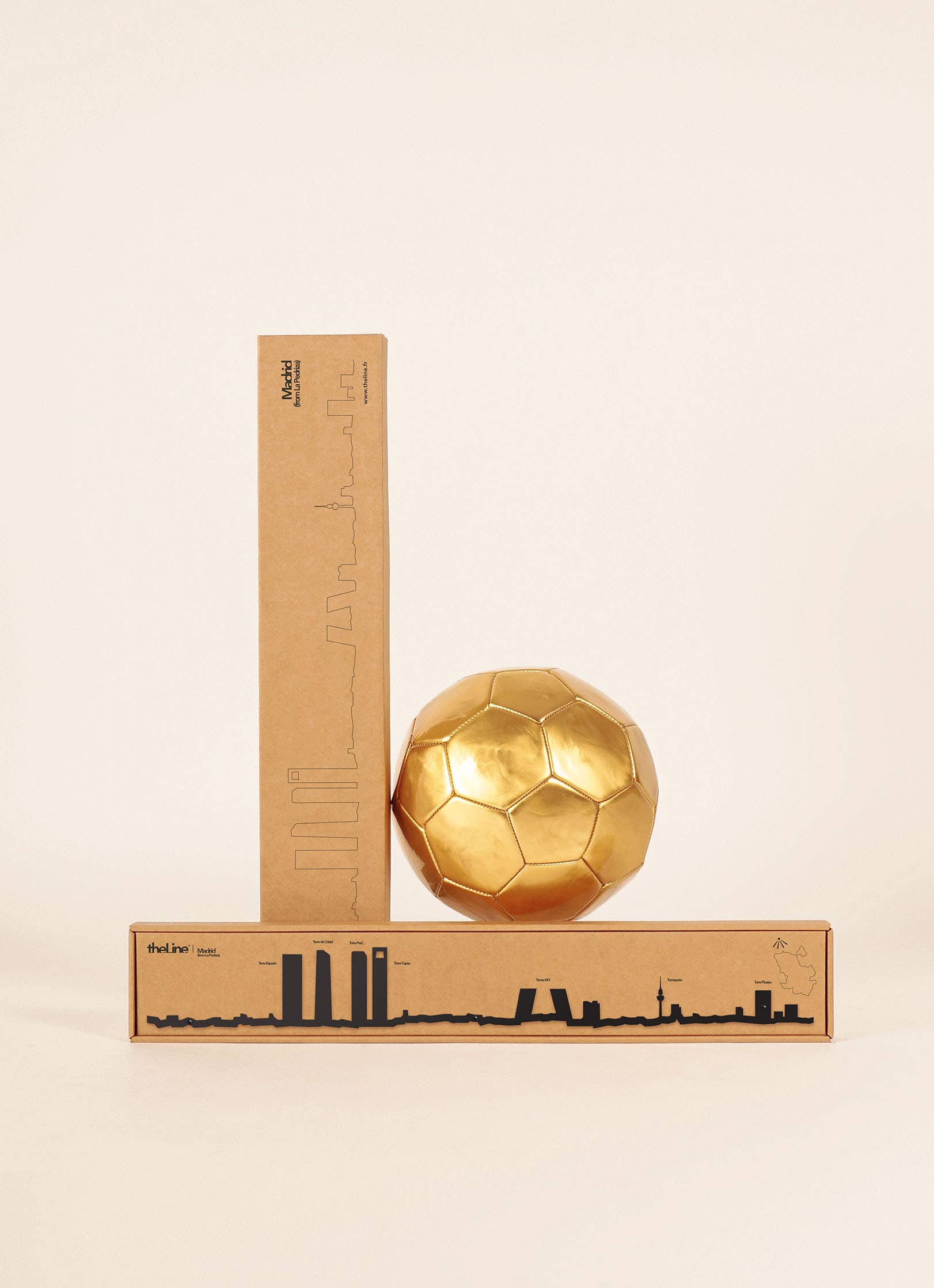 The Line - Wholesale Wall Accent - Wall Decor - Madrid Skyline - Black (50cm)1