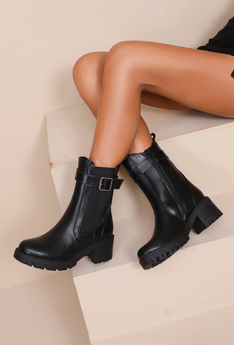 Joia Paris - Wholesale Boots - Women's - Block heel boots with sturdy lug sole WZ-11014