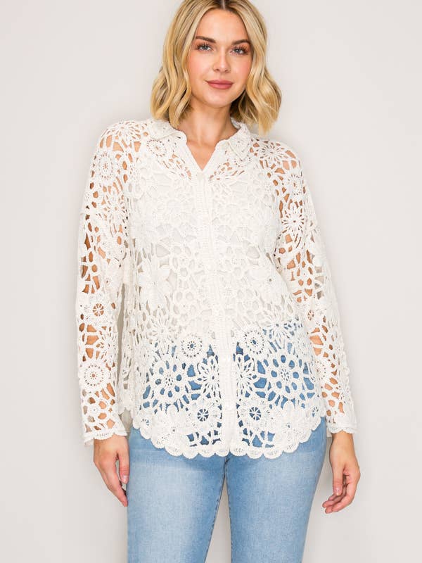 C1060-BLUSA DE BOTÕES EM RENDA DE CROCHÉ por atacado de Curds and Whey