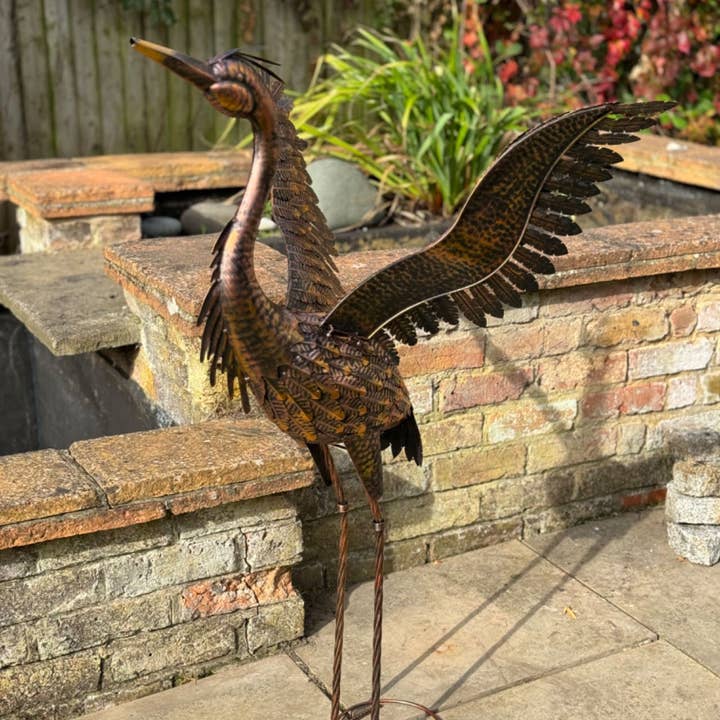 Marissa's Gifts - Wholesale Outdoor Ornament/Decor - Large Bronze with gold brush Heron Dimensions are 79 x 60 x 107cm. | Garden Statue | Bird Yard Art | Outdoor Decor8