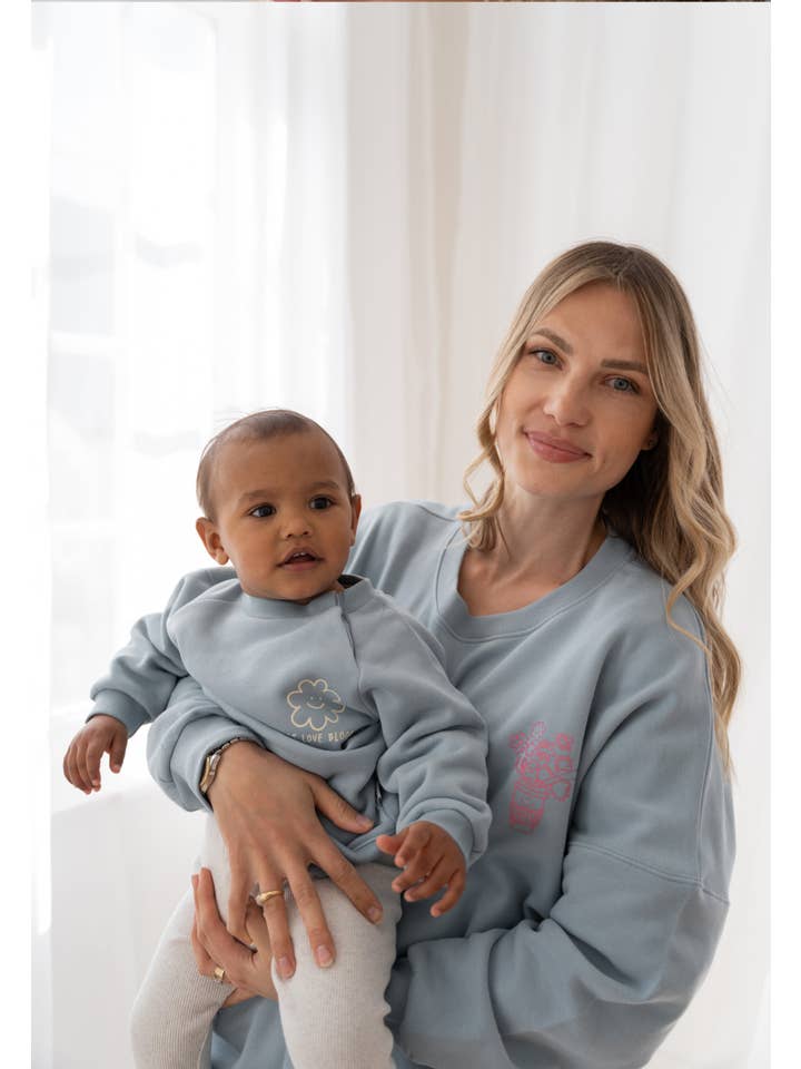 Liliput - Wholesale Mommy & Me Sets - Love Bloom Sweatshirt light blue Mini and Me Edition