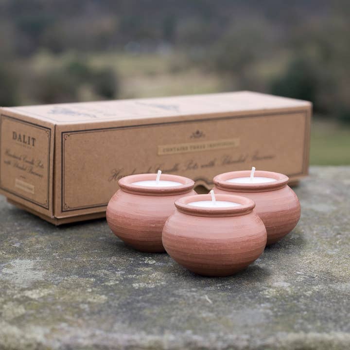 Dalit Goods Co - Wholesale Jar/Filled Candle - Handmade Beeswax Terracotta Candle - Karan Coconut Scented