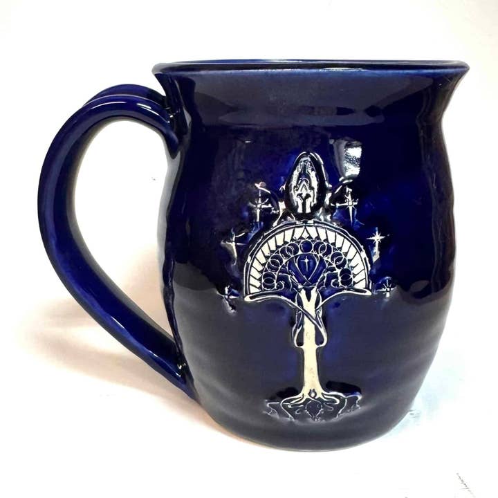 Boom van Gondor 20oz Handgemaakte Keramische Mok voor wholesale door Pawley Studios Ceramics