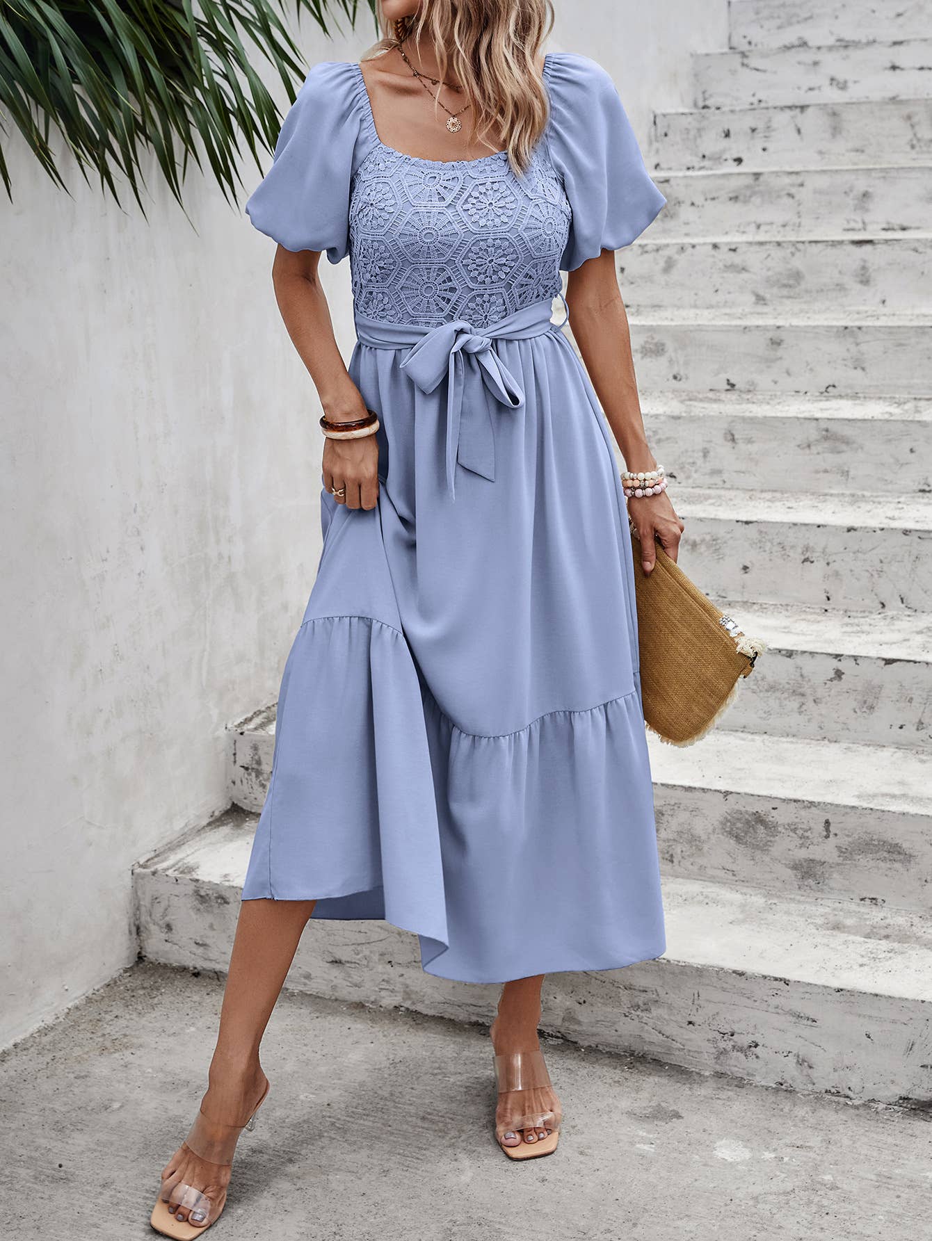 eLook - Wholesale Jurk - Dames - SZ1-DR1008 Midi-jurk met haakdetails en pofmouwen en riem0