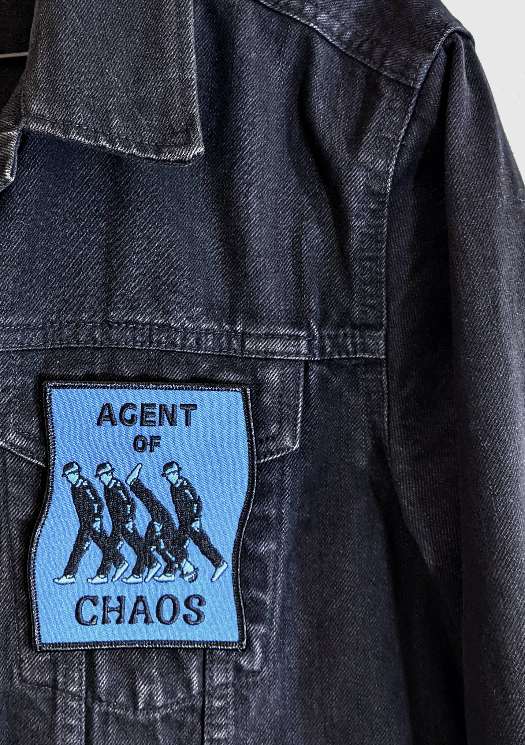 Badaboöm Studio - Vente Écusson - Patch Agent du Chaos2