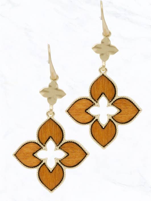 Gouden oorbellen met bloemen voor wholesale door Suzie Q USA