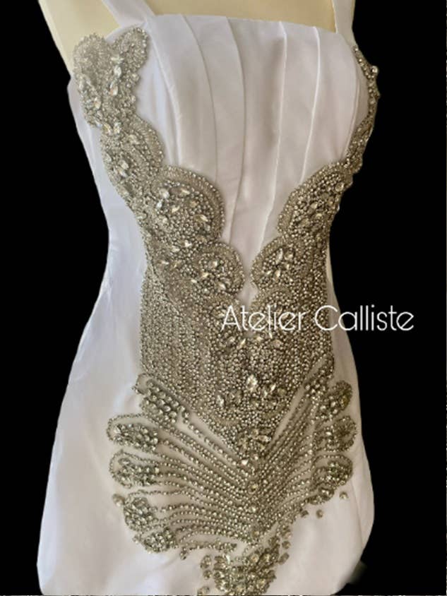 Preordina Abito corto di lusso anni Sessanta e Barocco per la vendita all'ingrosso da parte di PETRA KARA BRIDAL