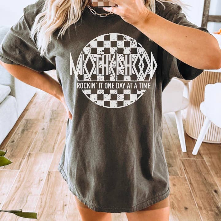 Maternité - Blanche pour la vente par Cash & Drix Wholesale