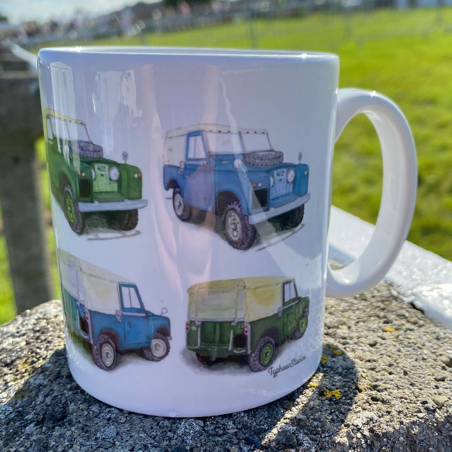 Typhoon Studios - Wholesale Coffee Mug - Land Rover Series 2 Coloured Mug2