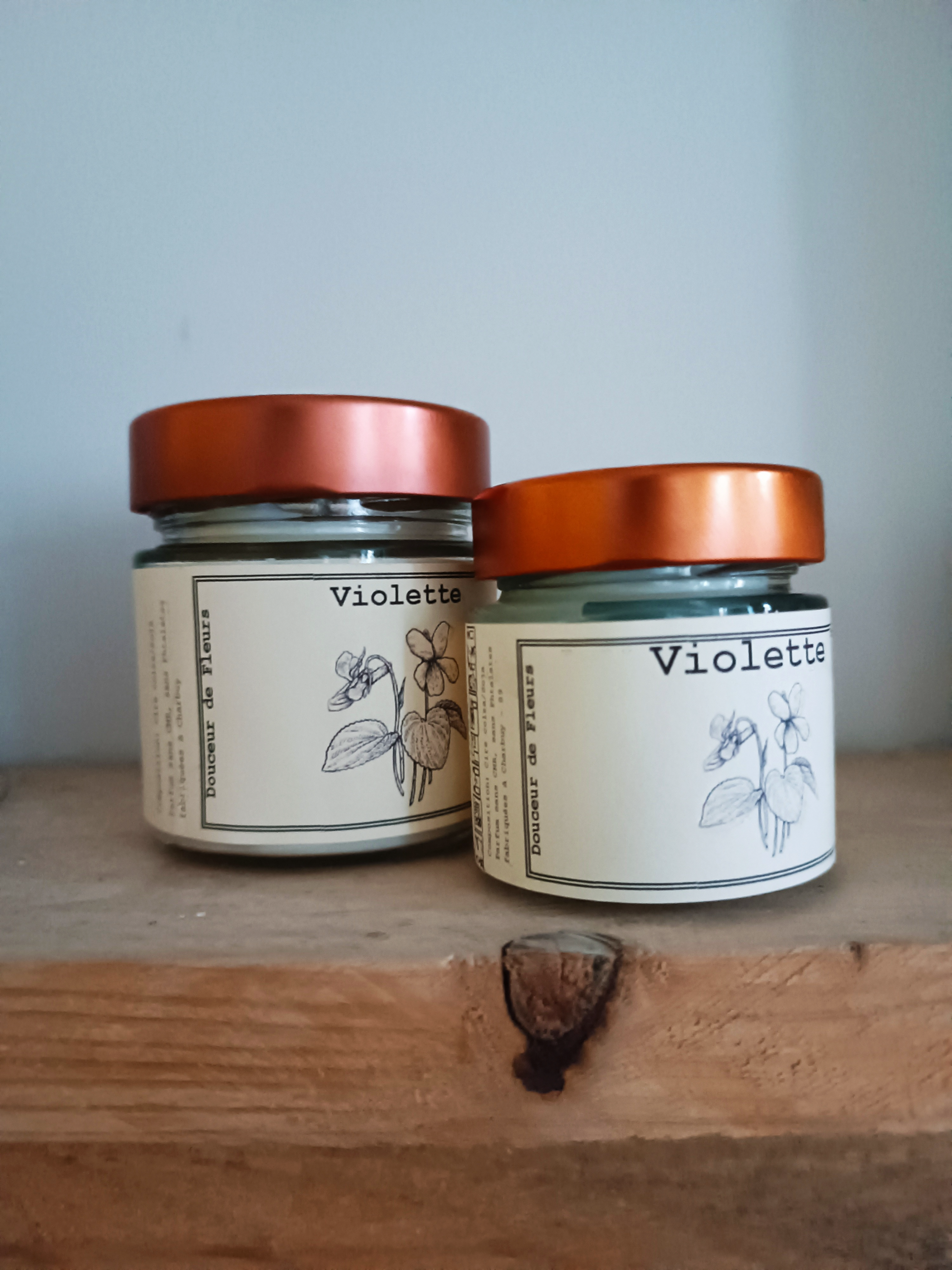 LA BOUGIE DES JARDINS - Wholesale Jar/Filled Candle - 180g VIOLETTE candle2