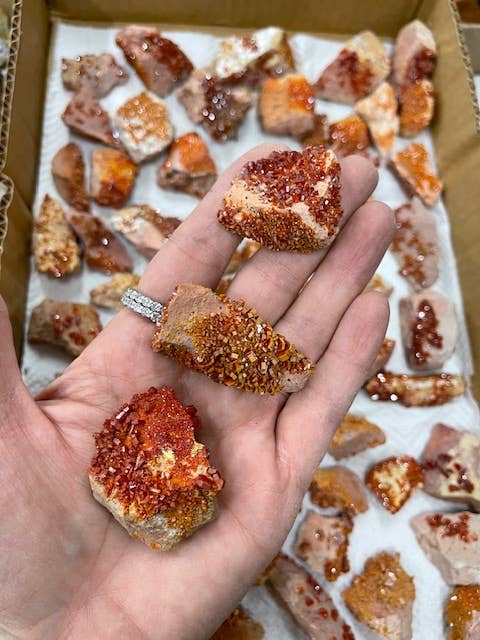 Casablanca Exports - Wholesale Spiritual Stone/Crystal - Vanadinite On Matrix Medium Pieces
Full Flat / Box1