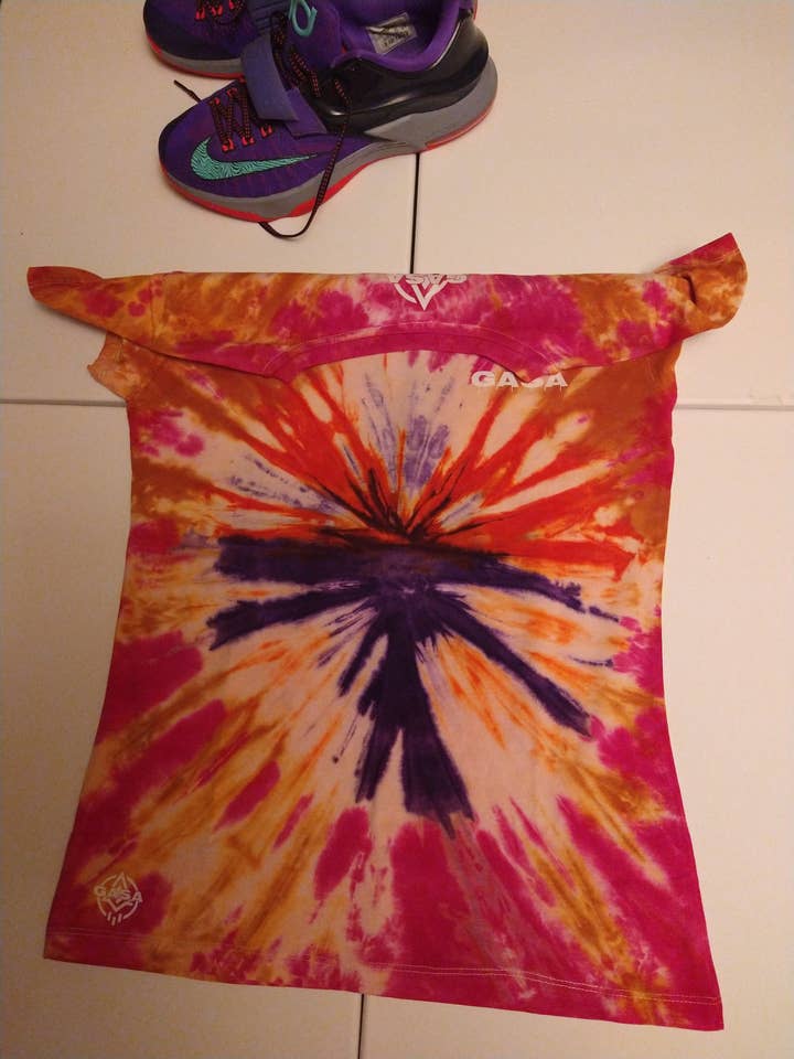 GASA kvinnors rosa och lila Tie-Dye T-Shirt för wholesale av GASA Custom Apparel