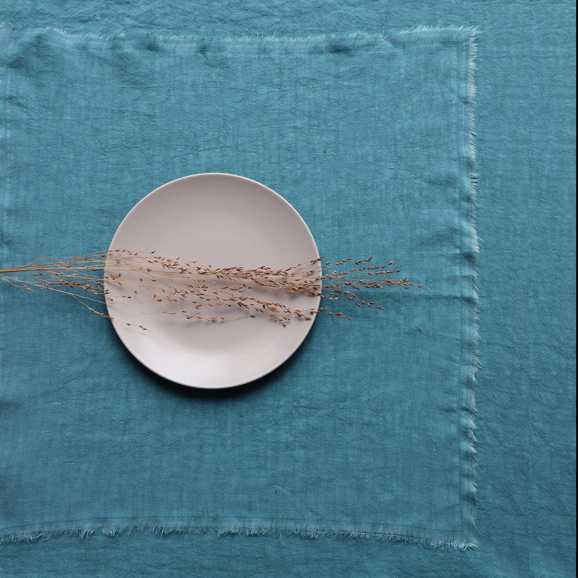 Giardino Segreto - Wholesale Dinner & Cloth Napkin - TORN Pure Linen Napkin4