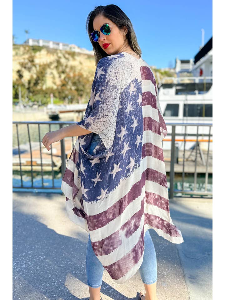 Bandiera Kimono Copri Costume con Stampa di Bandiera Americana Vintage in vendita all'ingrosso su Faire6