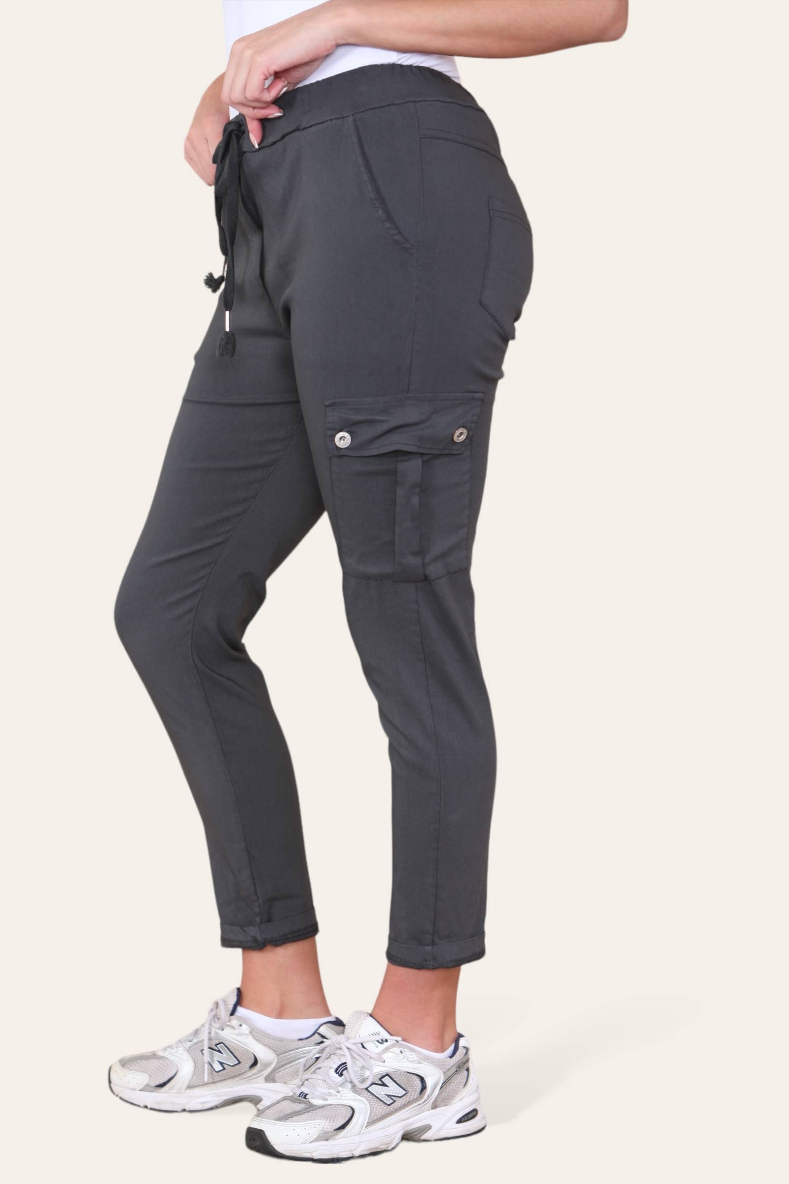 Kurt Muller – wholesale Pants – Women's – Plain Cargo Stud Pocket Bi-Stretch Magic Trousers27