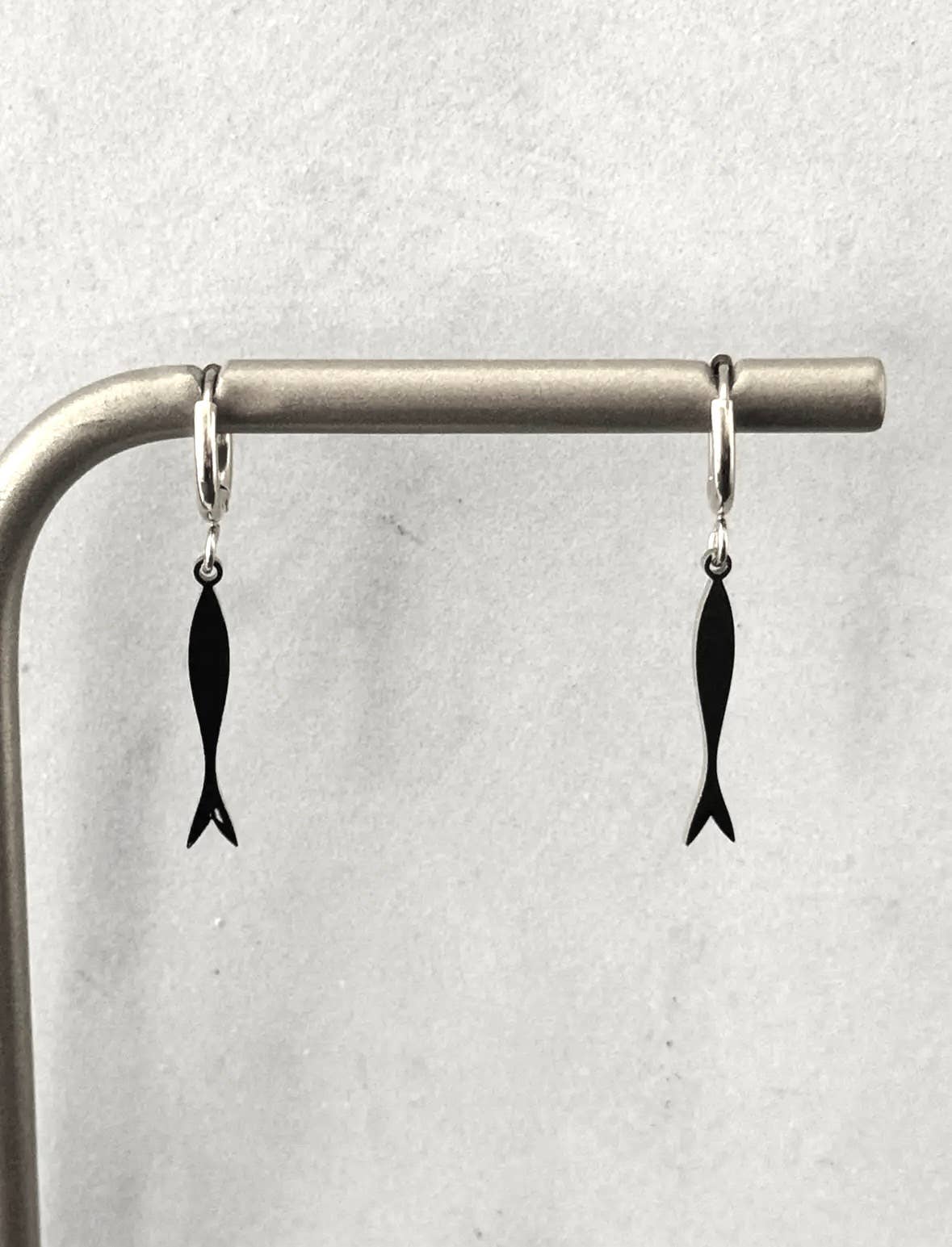Cassette Barcelona - Wholesale Hoop Earrings - Minimal Stainless Steel Fish Hoop Earrings 1