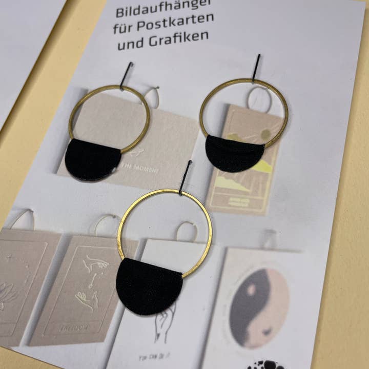 von Lani = Jewellry + Suncatchers - Wholesale Picture Frame - Picture hangers, set of 3 circles 🔵 🔵 🔵/Home decor/Postcards3