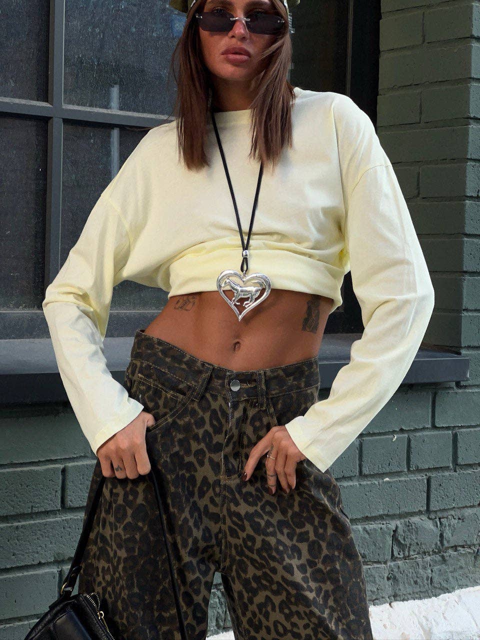 Suhkasana – wholesale T-shirt – women's – Heavyweight Cotton Long Sleeve Crewneck Oversized T Shirt1