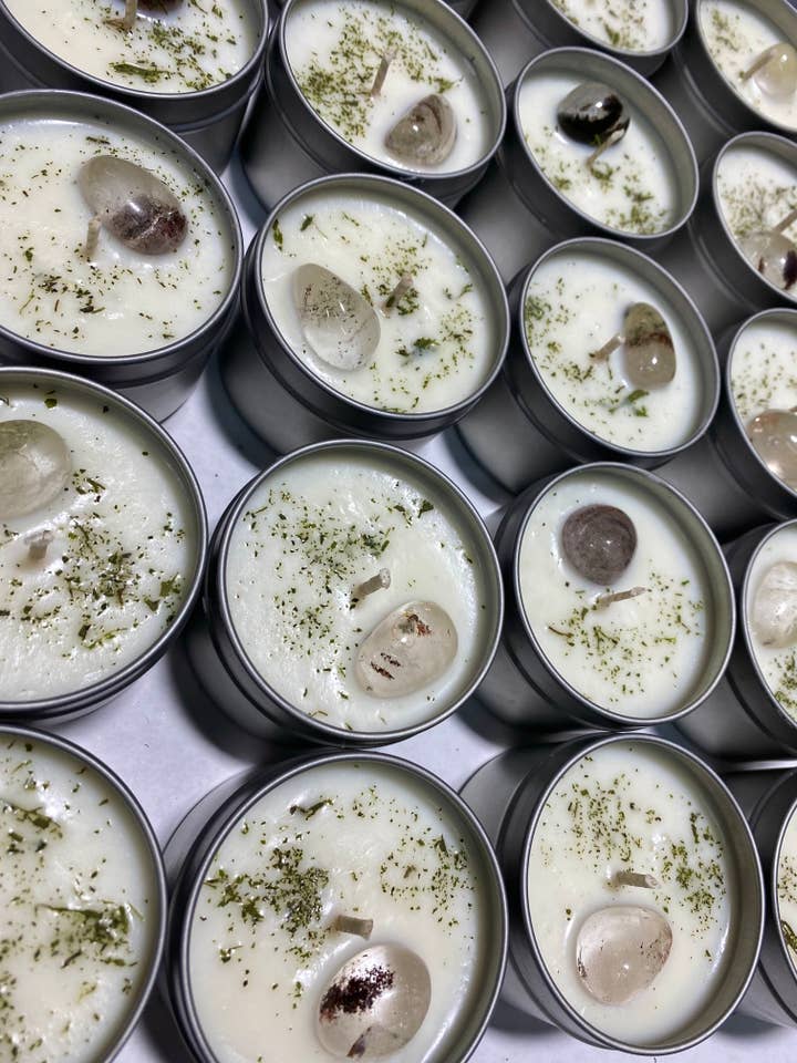 Bougie de jardin en cristal de quartz pour la vente par Sapphire & Sage