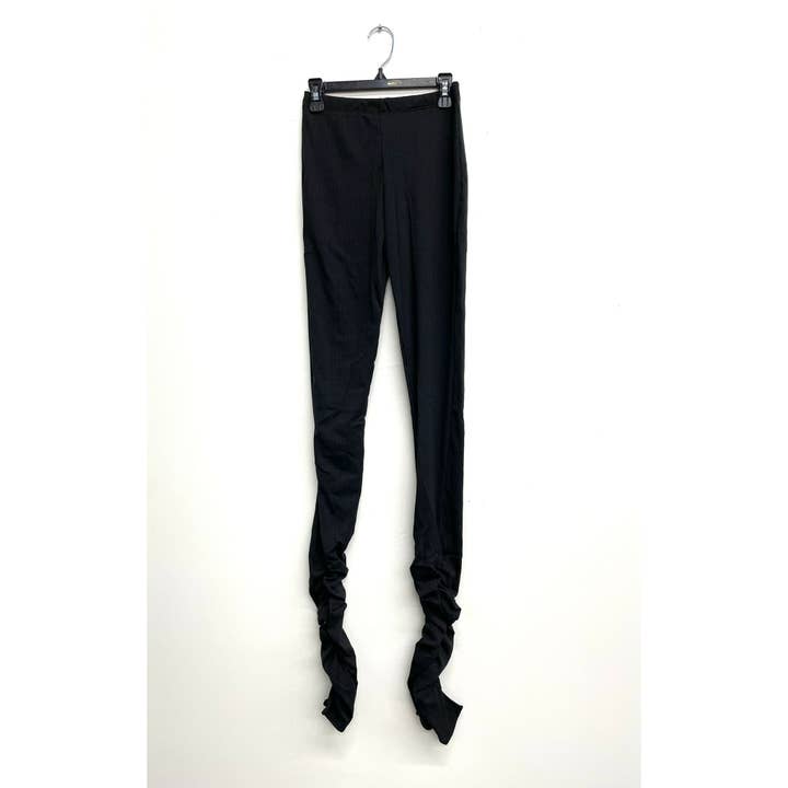 Uptown Apparel - Wholesale Fashion Leggings - Women's - B10613 Ribbed Ankle Ruched Leggings