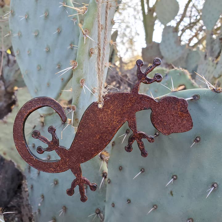Metal Gecko Ornament for wholesale by Sonoran Desert Metal