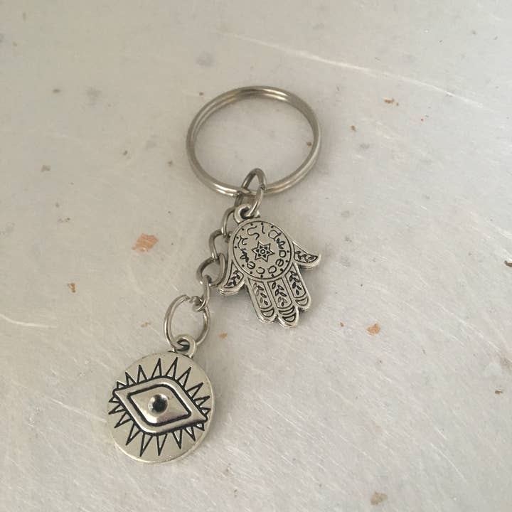 Roshni Desai & Things – wholesale Keychain – Unisex – Hamsa Hand Evil Eye Keyring Keychain Unisex2