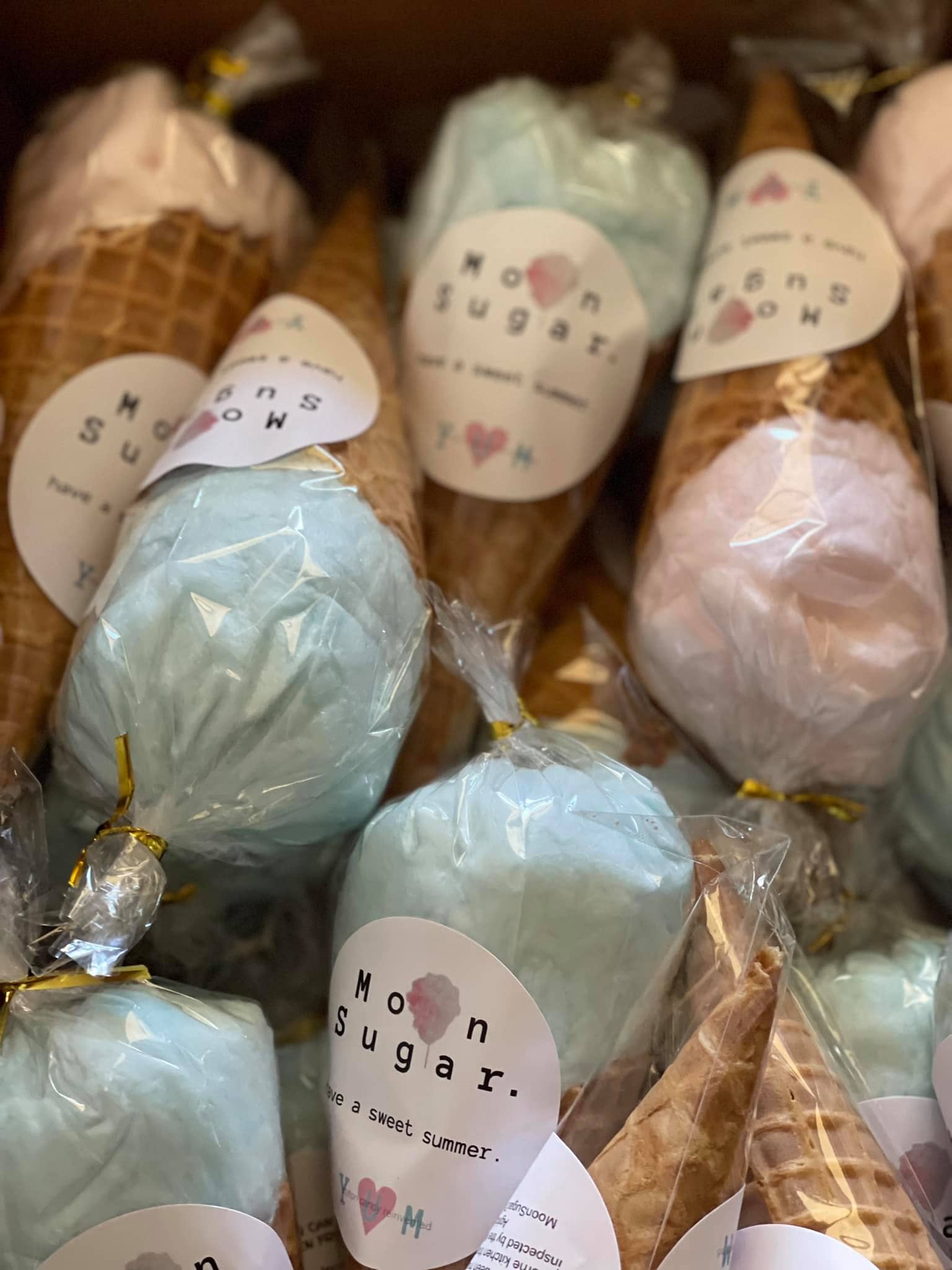 MoonSugar. - Wholesale Cotton Candy - Dye Free Cotton Candy - 24 count14