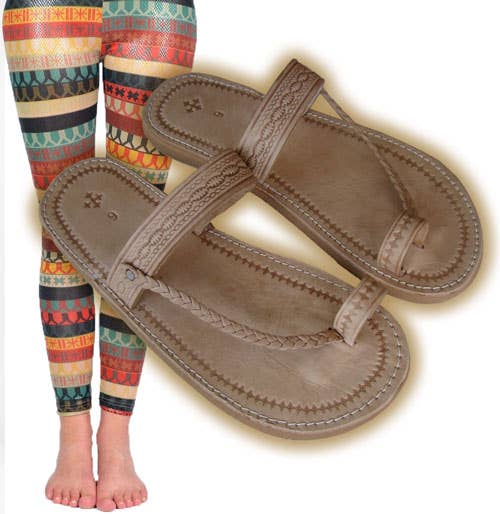 Hecho a mano - Wholesale Sandals - Women's - Beige sandals0