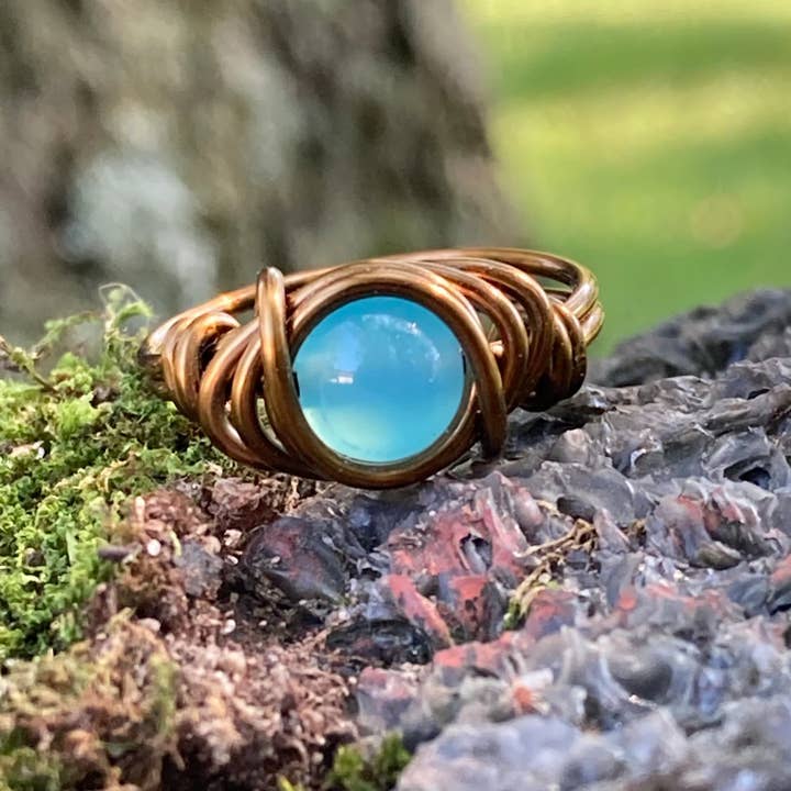 Blauwe chalcedoonring/kristallen sieraden/edelsteenringen voor wholesale door Distorted Earth