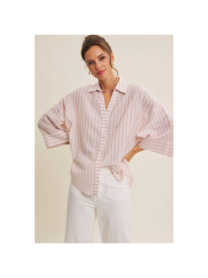 in february – Engroshandel Skjorte med buttondown – til kvinder – PERFEKT STRIBET SKJORTE MED KNAPPER OG BREDE ÆRMER TIL OVERGANGSPERIODEN1