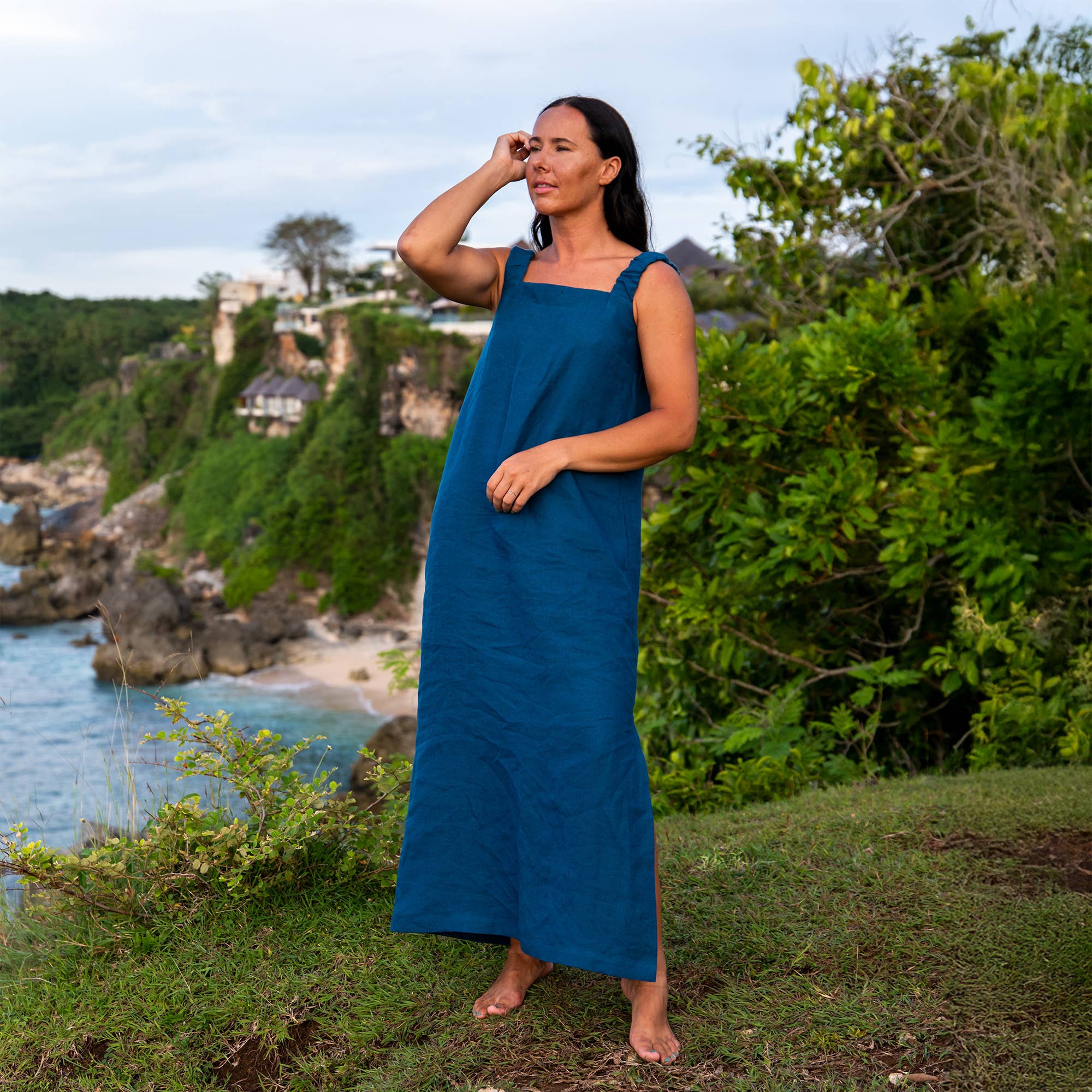 menique - Venta al por mayor Vestido - Mujer - Vestido Largo Peto de Lino Fiona con Escote Cuadrado - Vestido Casual8