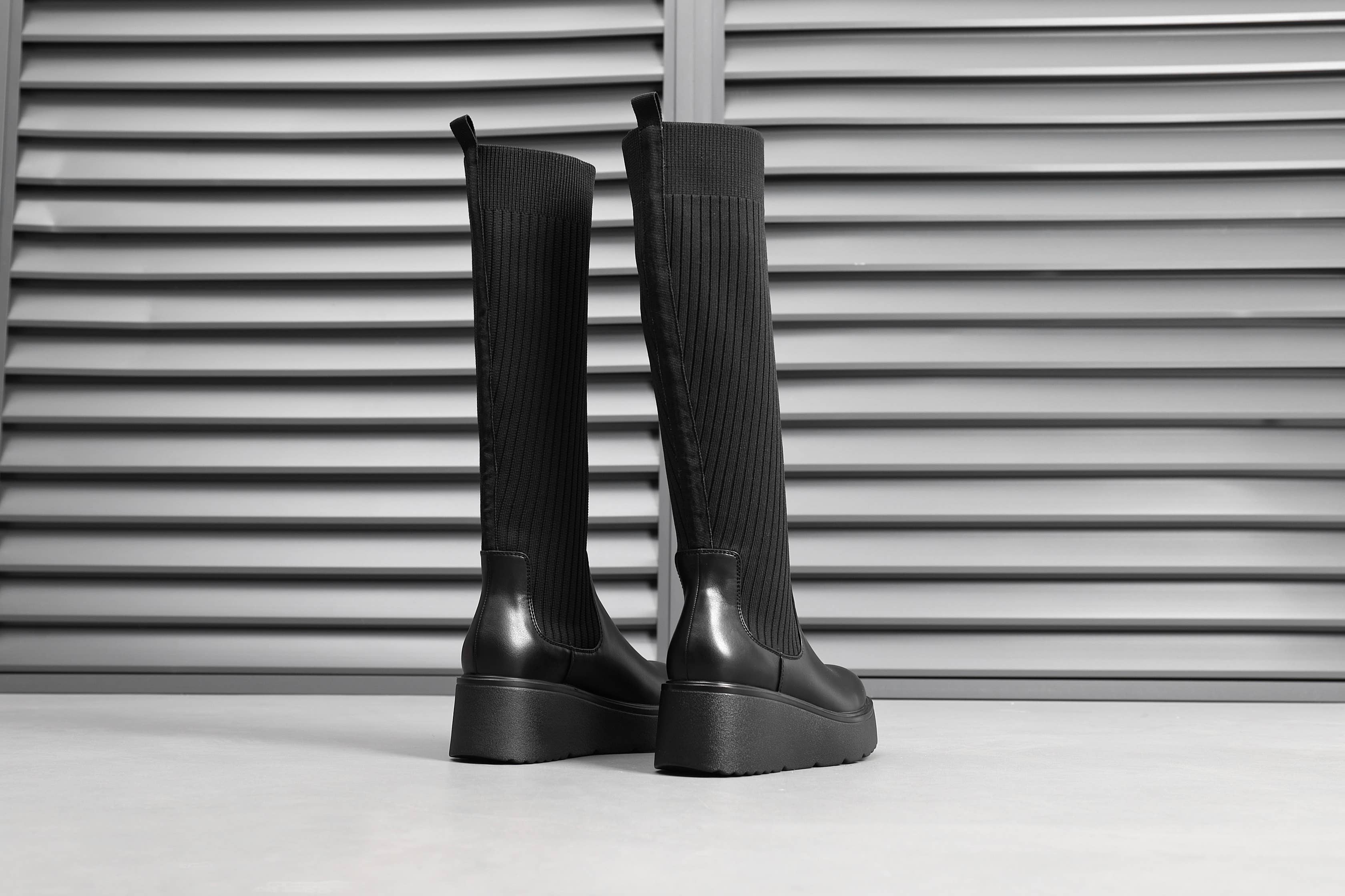 Top Staka – wholesale Boots – Women’s – A2375 Women high knee knitted boots10