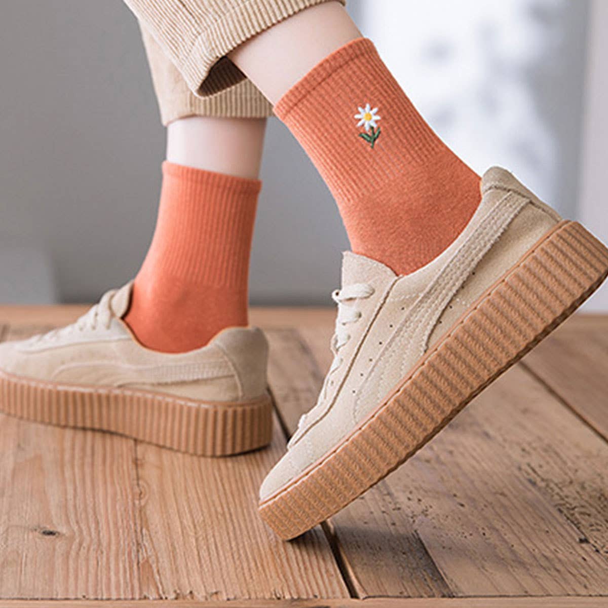 ACCITY - Wholesale Socks - Women's - Solid Color Daisy Socks, Cotton Mid-Calf Style_CWMS08813