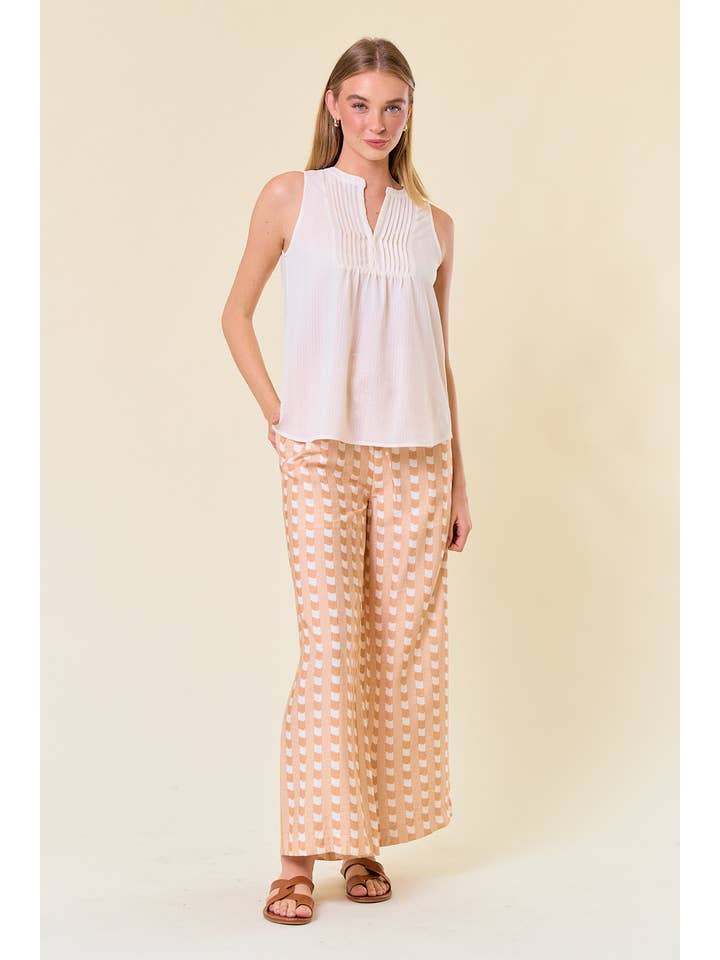 Doe and Rae - Wholesale Blouse - Women's - V-NECK PINTUCK SLEEVELESS WOVEN TOP - 44310T
