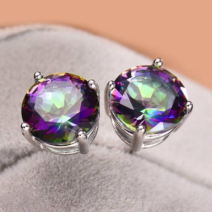 Pendientes de botón de cristal de topacio místico de 7 mm en oro blanco de 18 quilates para venta al por mayor de Golden NYC Jewelry