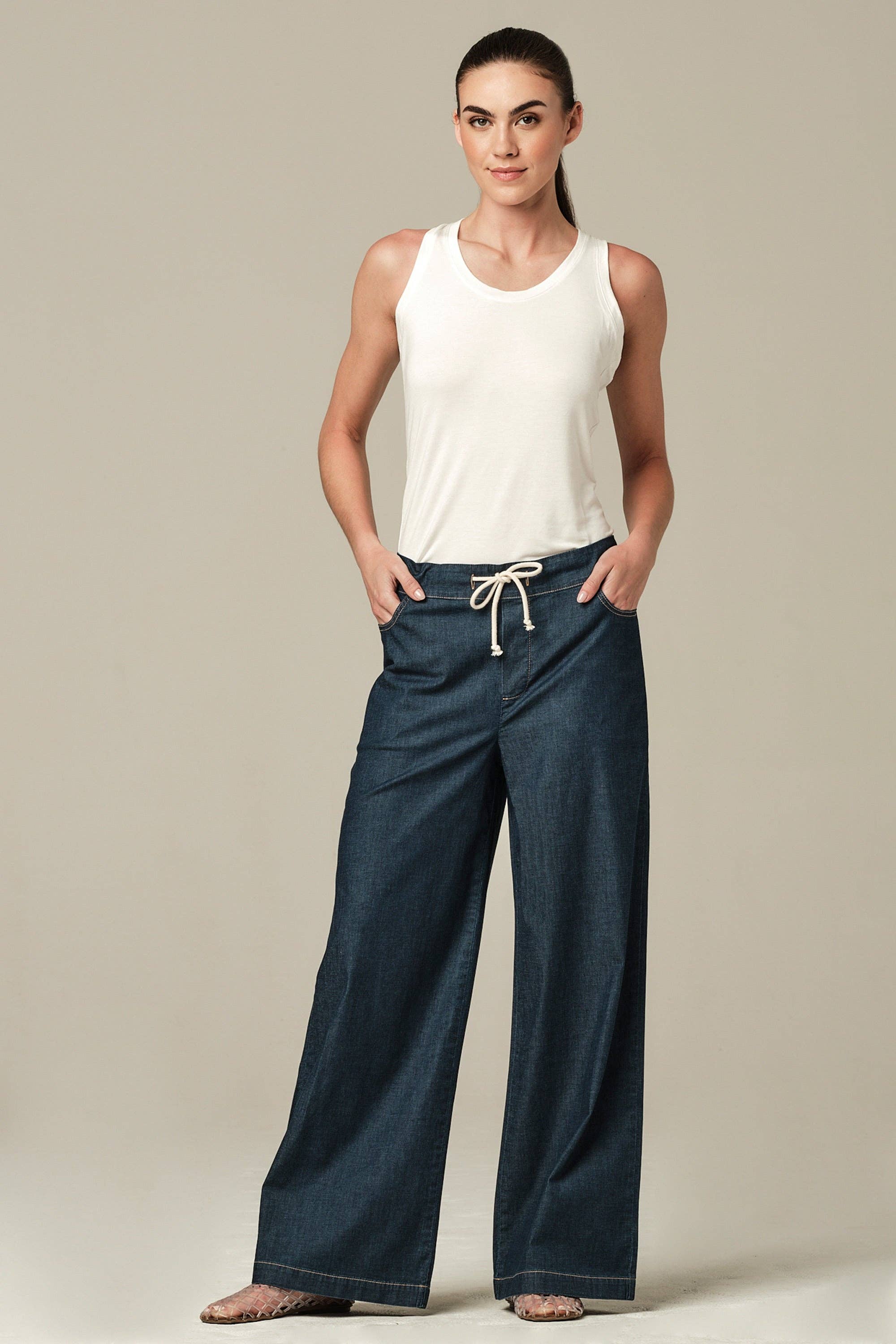 JEAN Jogger en jean Monday Blues en vente sur Faire5