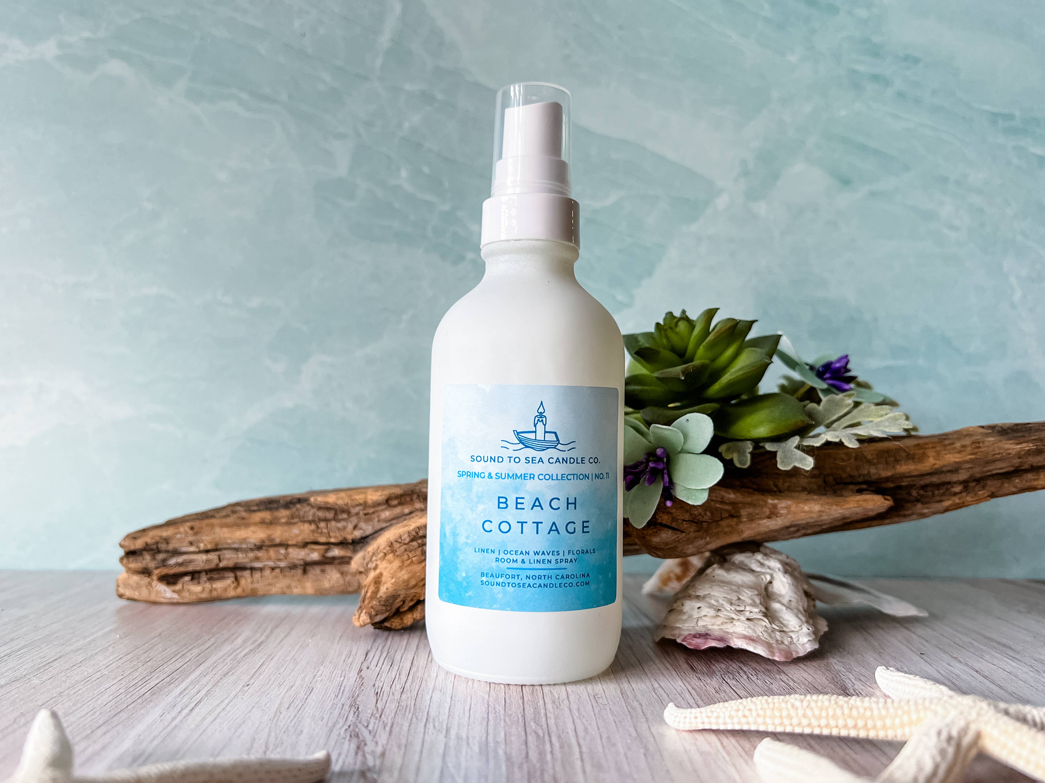 Adrift Candle Co. - Vendita all'ingrosso Spray per tessuti e ambienti - Camere/biancheria/spray per il corpo, Beach Cottage, a tema costiero
