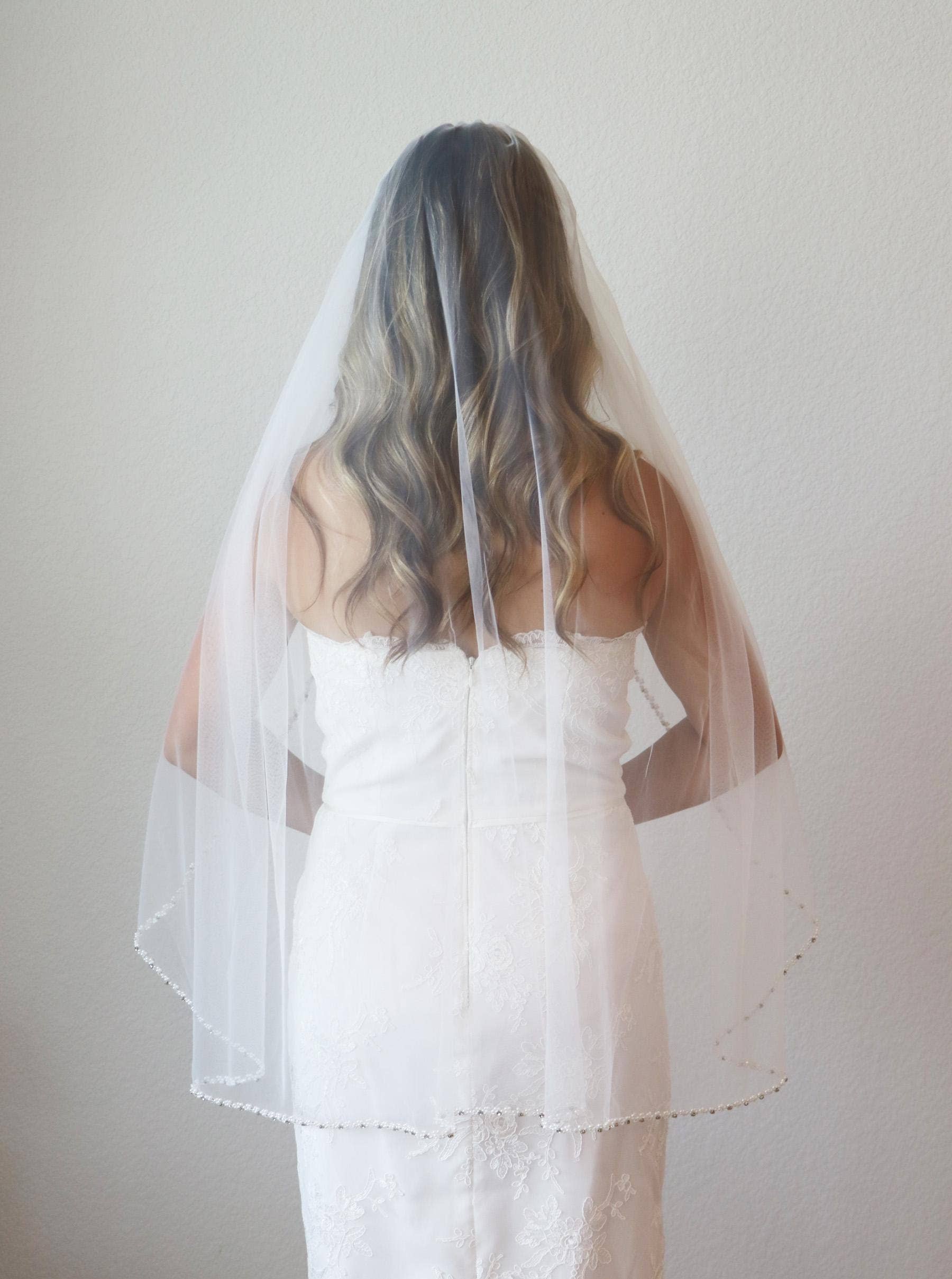 allureweddingjewelry - Vendita all'ingrosso Velo - Donna - Velo da sposa con bordo di perle, strass e cristalli0