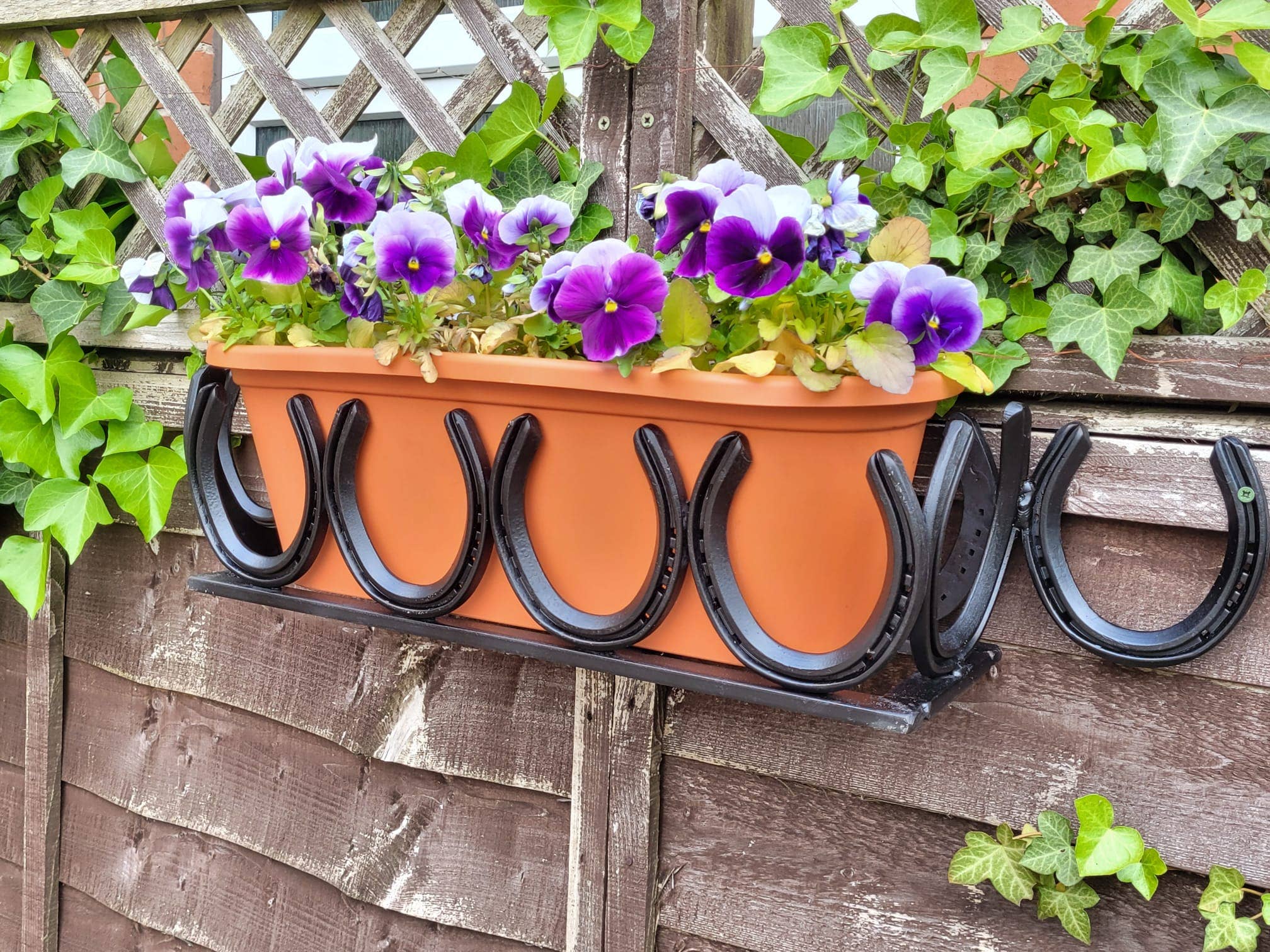 Horseshoe Collection – wholesale Wall planter – ULTIMATE  WINDOW / WALL BOX4