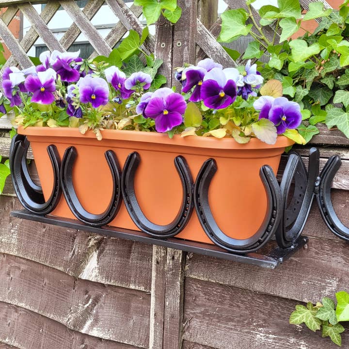 Horseshoe Collection – wholesale Wall planter – ULTIMATE WINDOW / WALL BOX4