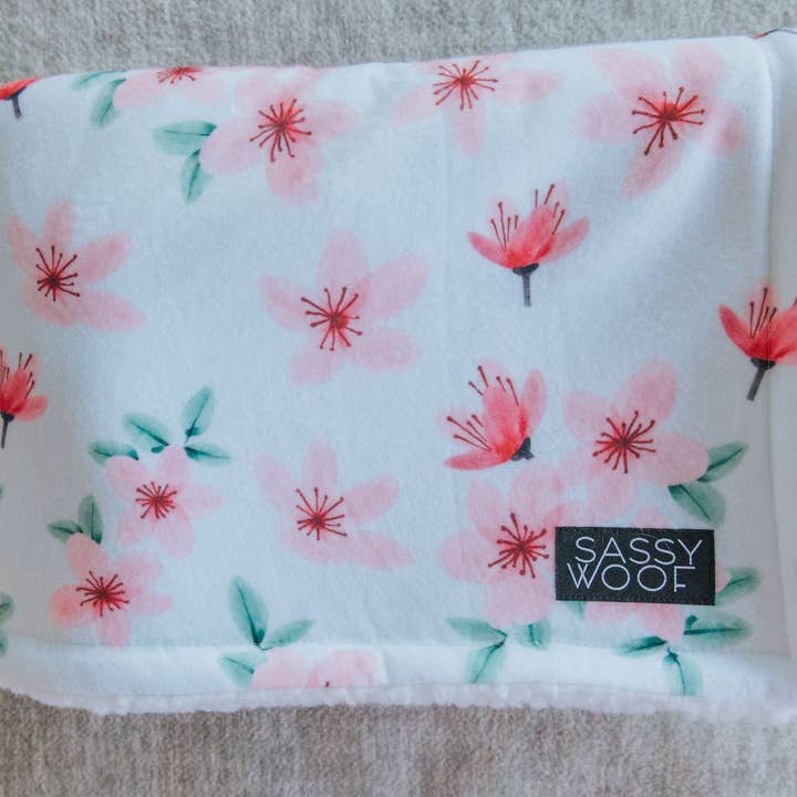 SASSY WOOF - Wholesale Throw Blanket - Pet Blanket - Sakura (Spring) 5