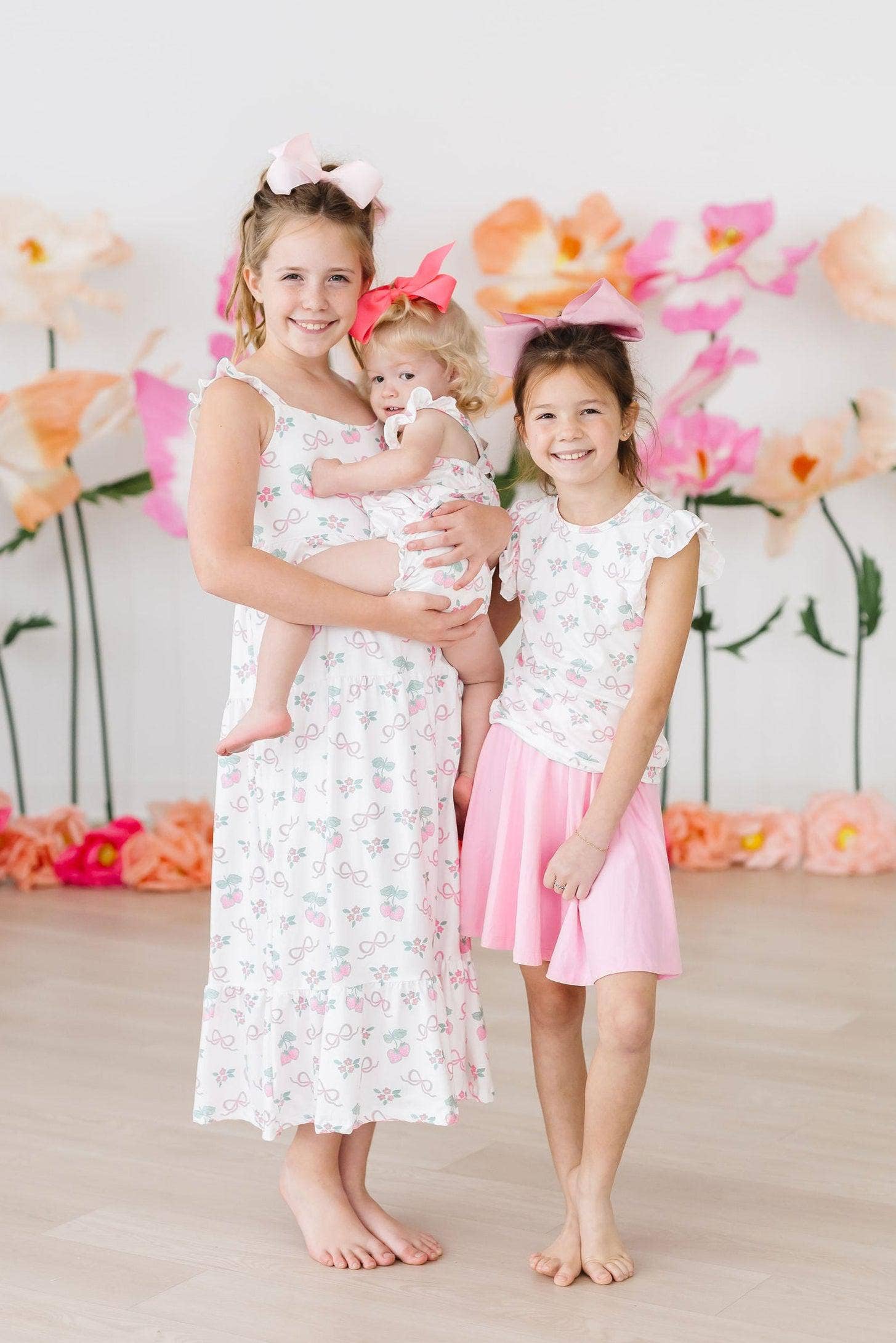 Mila & Rose - Wholesale T-Shirt - Kids - Berries & Bows S/S Ruffle Tee1