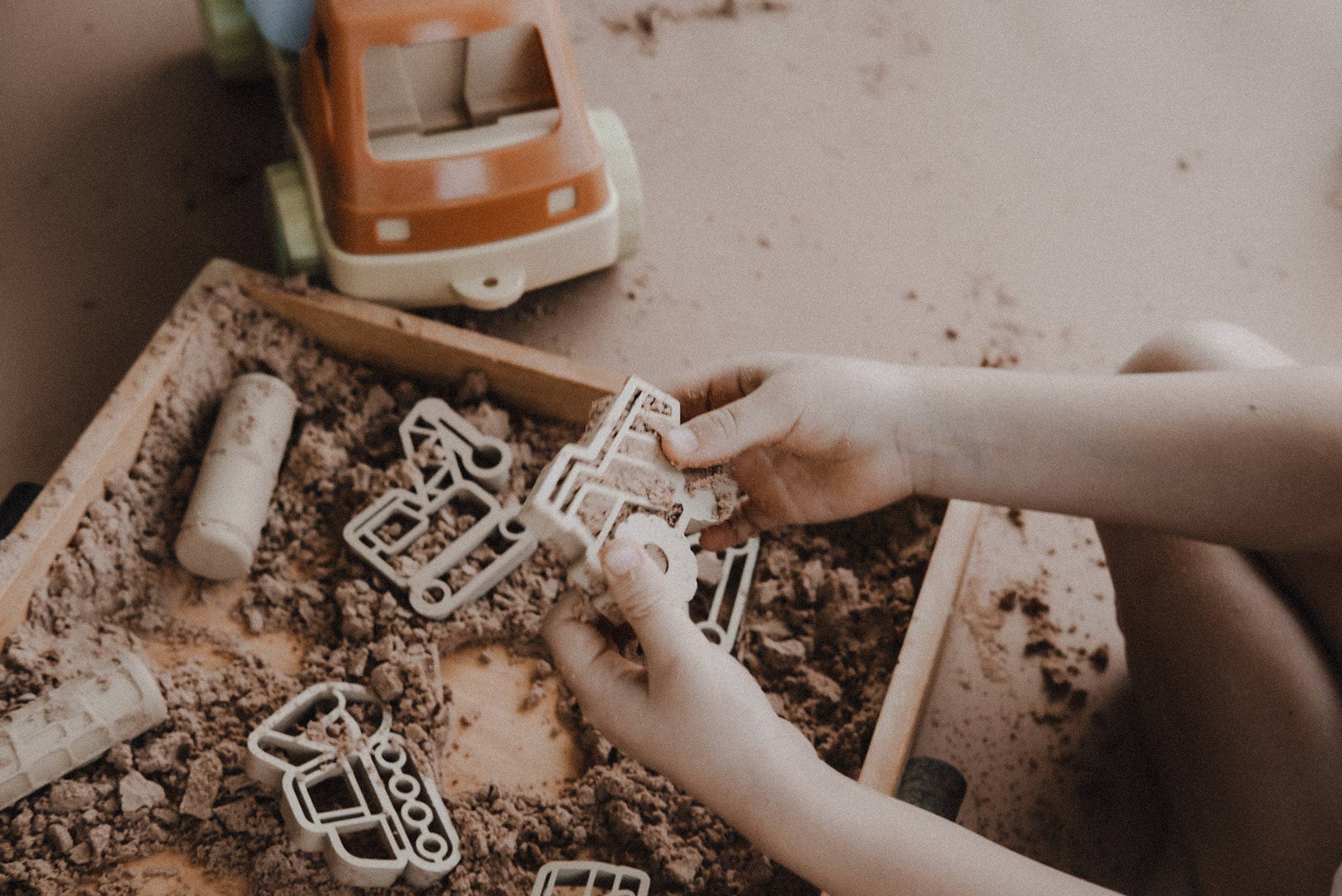 Kinfolk Pantry - Wholesale Toy Set - Kids - Construction Cutter Set - Eco Playdough Tool12