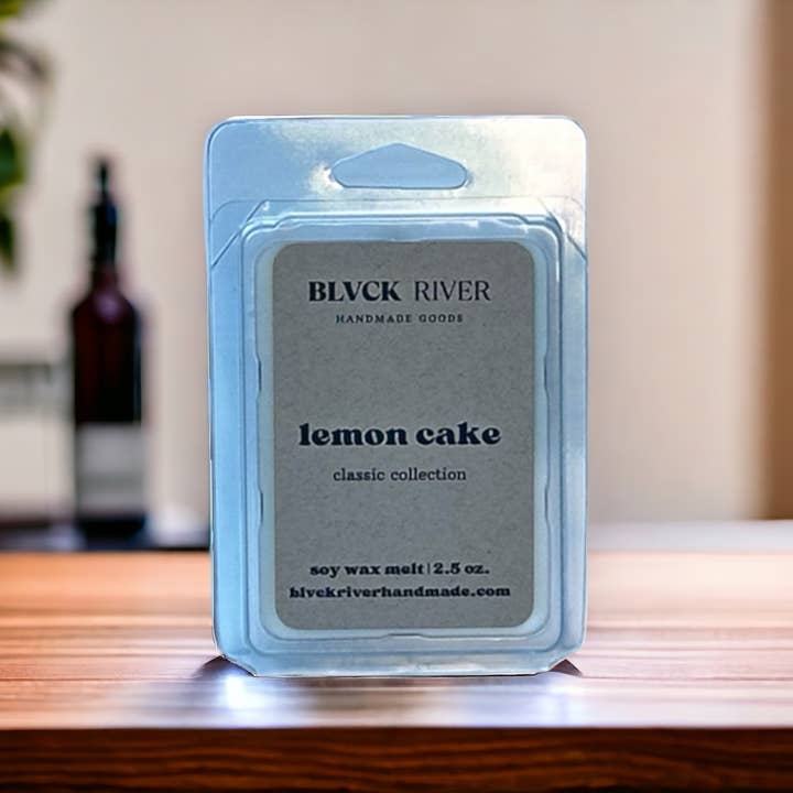 Fusione di cera di soia per torta al limone per la vendita all'ingrosso da parte di Black River Handmade Goods