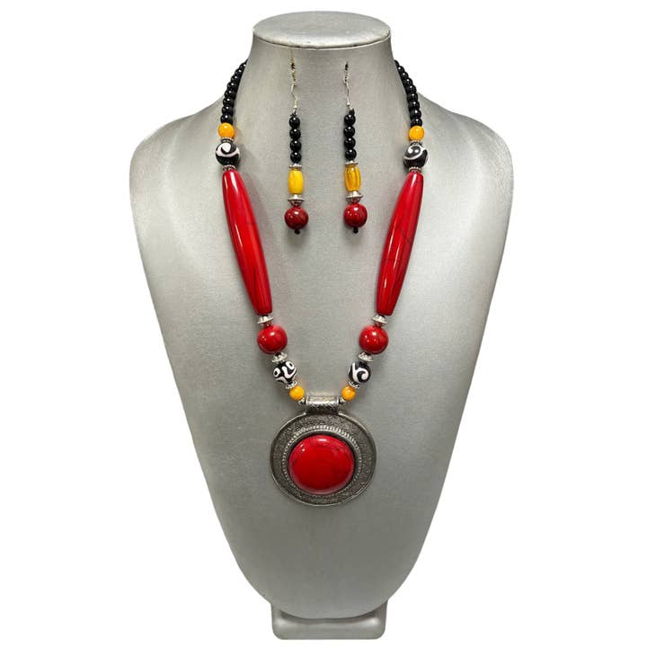African Stars - Wholesale Jewelry Set - Women's Colored Wooden Necklace Set With Large Pendant -- Jewelry 493